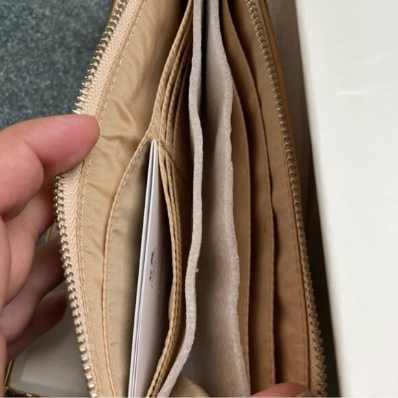 NWT Coach legacy print signature zippy wallet - Picture 4 of 7